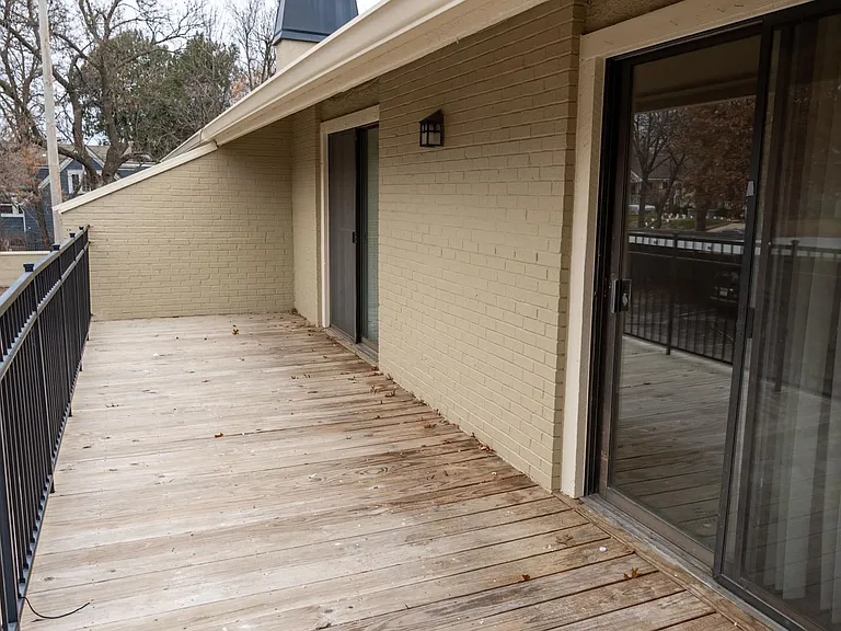 College Hill Flats — Photo 3