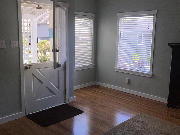 326 Hillcrest Dr — Photo 6