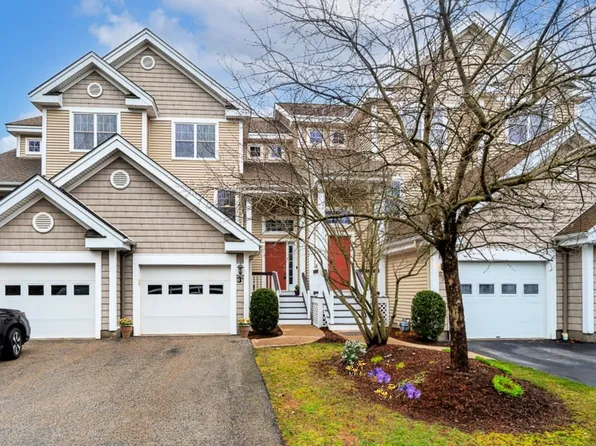 3 Lincoln Ln Unit 3, North Grafton, MA 01536