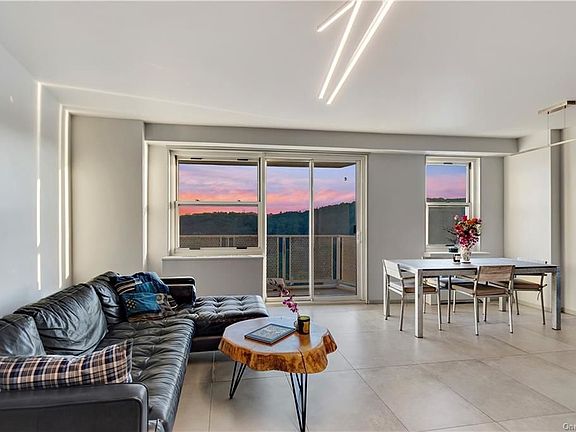 3rd image of 2400 Johnson Ave APT 8A