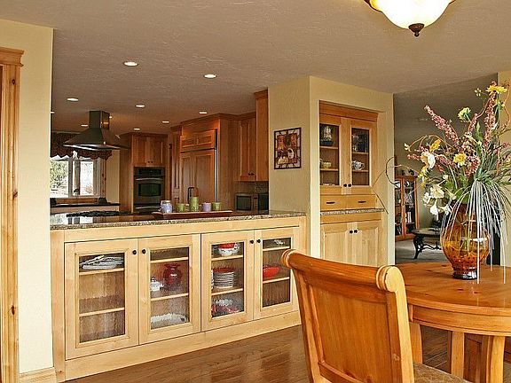 5th image of 3533 N Holl Dr