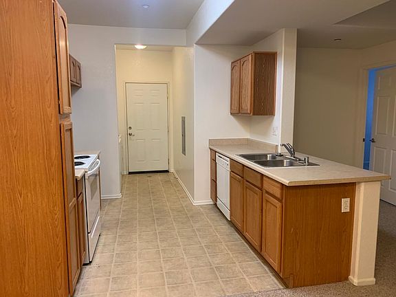5th image of 41410 Juniper St Unit 2911