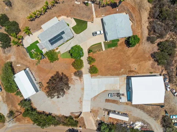 2051 Rainbow Glen Rd, Fallbrook, CA 92028