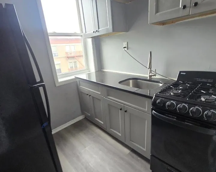 237 Littleton Ave #11 — Photo 1