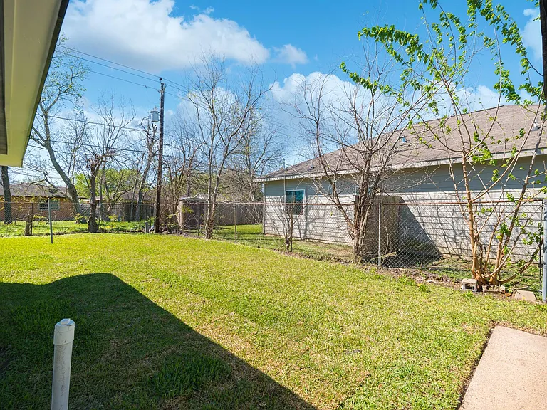 3538 Cork Dr — Photo 43