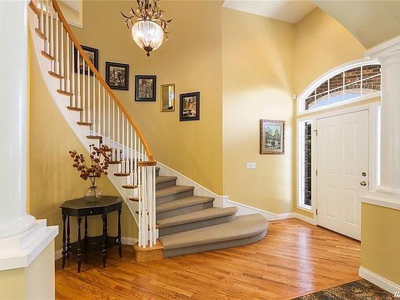 3rd image of 22530 SE 14th Pl