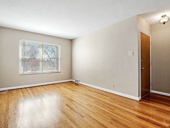 5th image of 6225 Sunshine Dr #D
