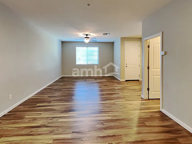 20701 W Stone Hill Rd — Photo 7