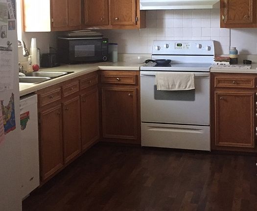 5th image of 1733 Zehm Ave