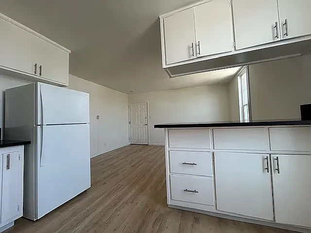 5225 Cahuenga Blvd #19 — Photo 2
