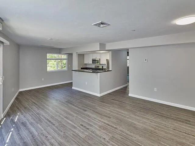 Chestnut Place — Photo 13