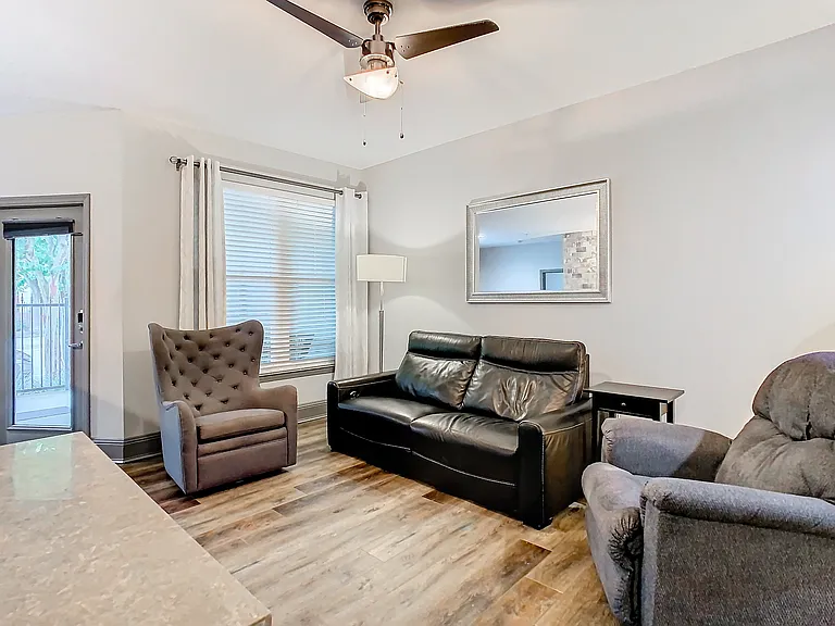 1910 E Palm Ave #11101 — Photo 35