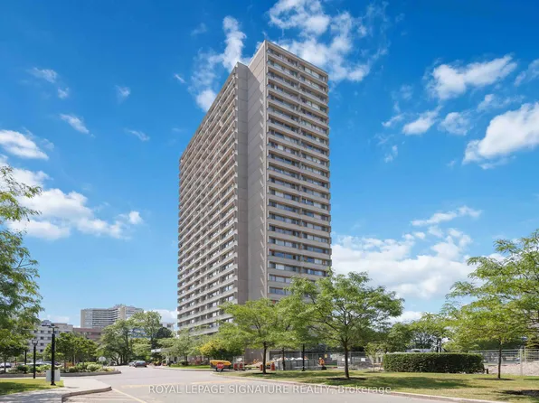 715 Don Mills Rd #2502, Toronto, ON M3C 1S4