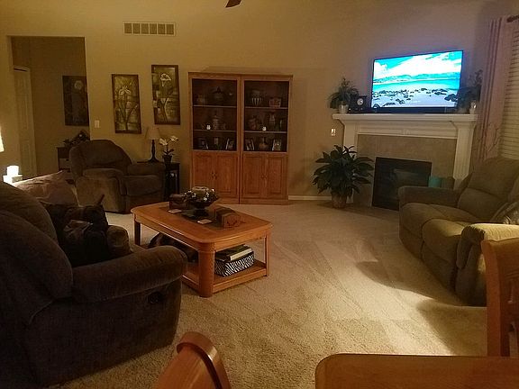 2nd image of 19340 Linwood Dr
