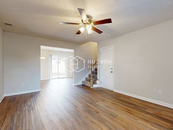 3rd image of 1203 Merritt Hill Trl