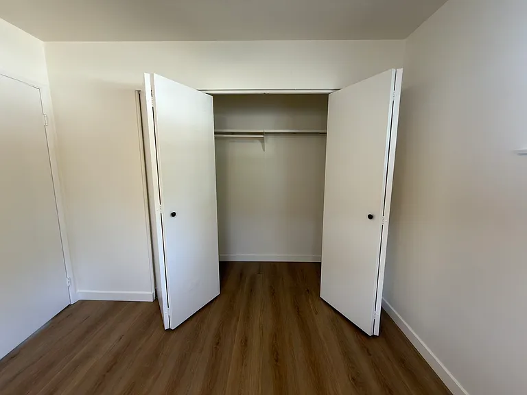 318 S Bedford Rd #318 — Photo 19