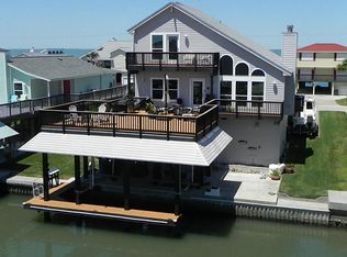 22117 Guadalupe Dr, Galveston, TX 77554