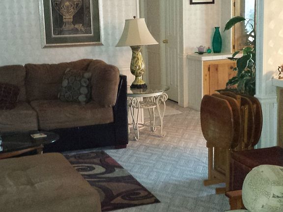 5th image of 533 Lazy Lake Dr E