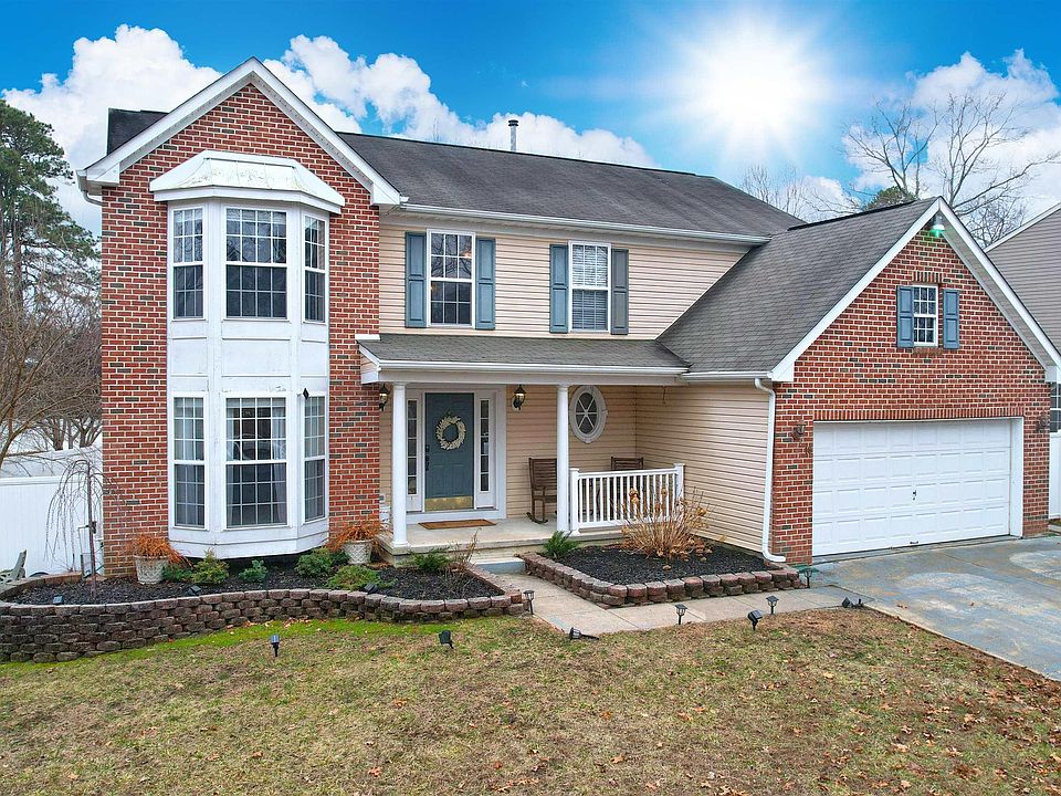 1st image of 18 Westwood Rd