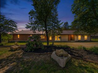 935 Brewer Rd, Crossville, TN 38572
