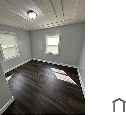 963 Saint Clair St — Photo 11