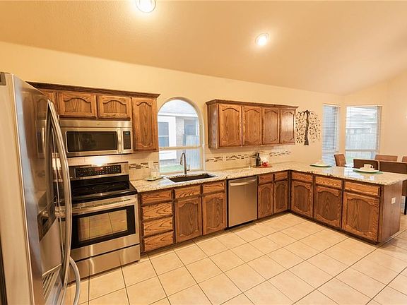 4th image of 10600 Ashmore Dr