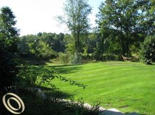 23425 Griswold Ct, Lyon Twp, MI 48178