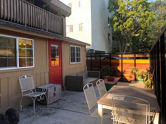 2nd image of 635 Westmount Dr APT 1