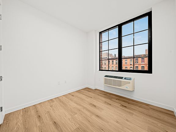 4th image of 40 Bruckner Blvd #509NT