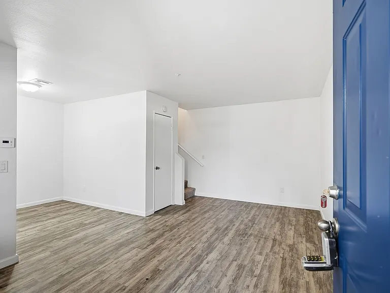 775 9th St #D — Photo 2