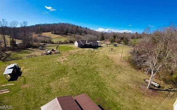 4th image of 5920 Hollow Springs Cir
