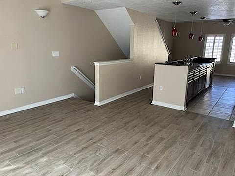 2nd image of 5216 Hampton Beach Pl