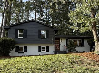 3607 Woodlea Dr, Raleigh, NC 27604