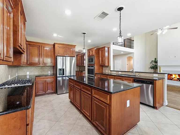 5507 Opal Cove Ct — Photo 12
