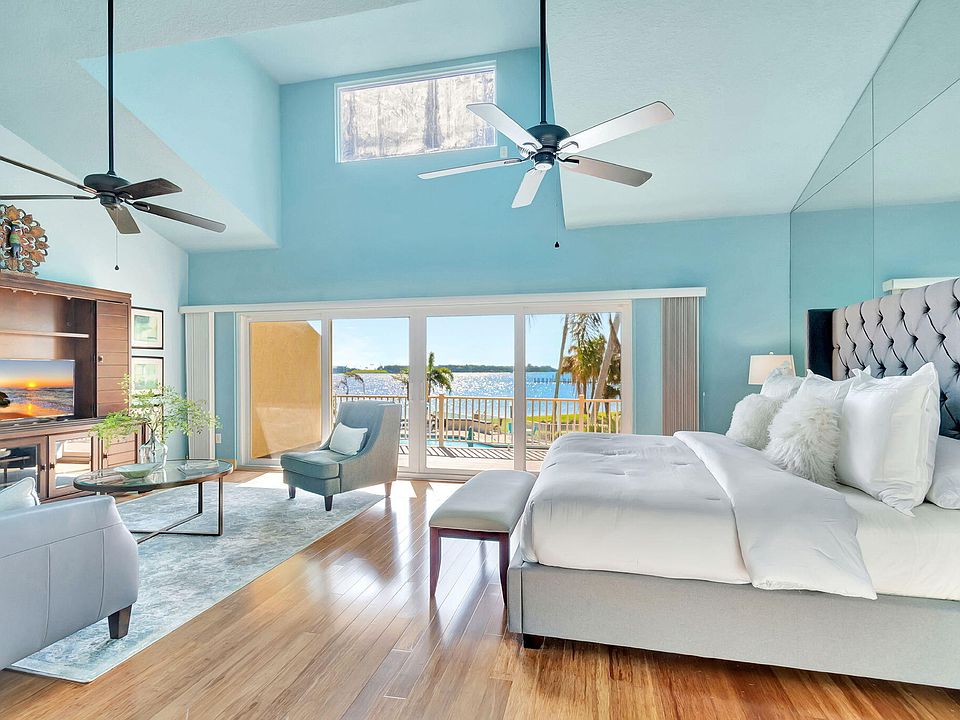 1st image of 42 N Lakeshore Drive