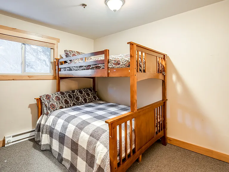 4295 Columbine Dr #15 — Photo 10