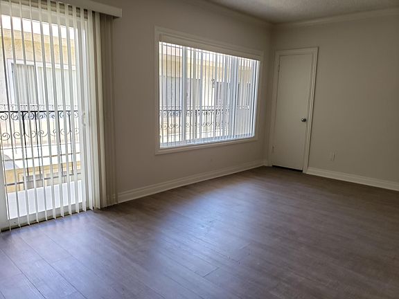 2nd image of 2638 28th St APT 9