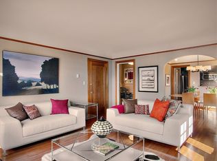 1404 10th Ave W APT 402, Seattle, WA 98119