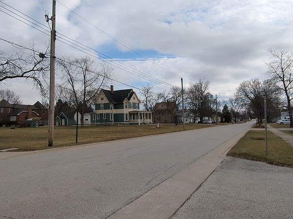 4th image of 1008 N Melvin St