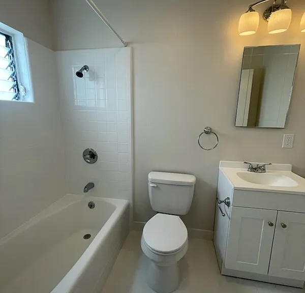 1332 California St #8 — Photo 10