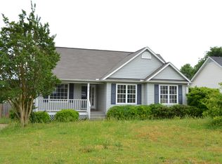 314 Fairdale Dr, Simpsonville, SC 29681
