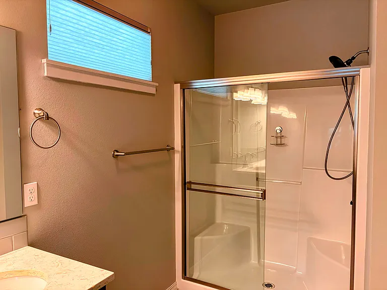 2252 W Rosecrans Ct — Photo 20