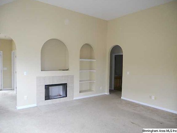 5th image of 295 Saint John Dr