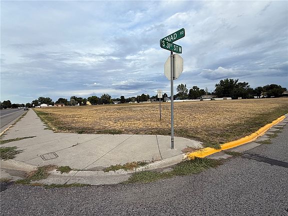2nd image of Monad Rd
