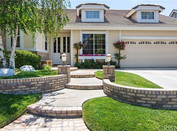 2nd image of 23244 Sherwood Pl