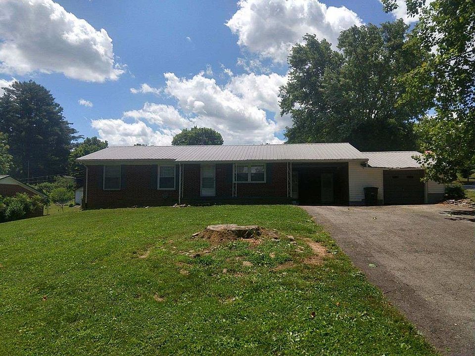 1st image of 659 Edgewood Dr N