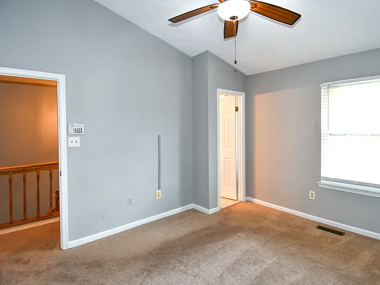13703 Lord Sterling Pl — Photo 14