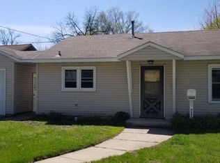 909 Bluff St, Webster City, IA 50595