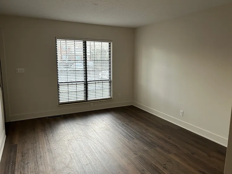 4219 W Dublin Granville Rd #C — Photo 4