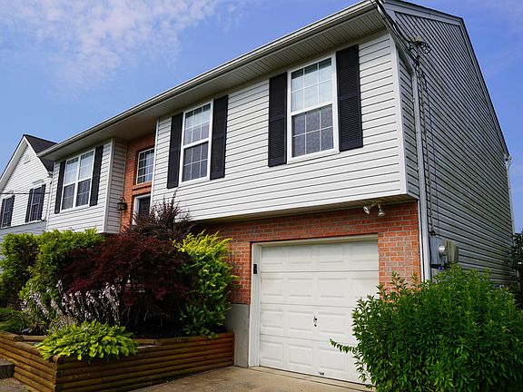 4th image of 9168 Hawksridge Dr